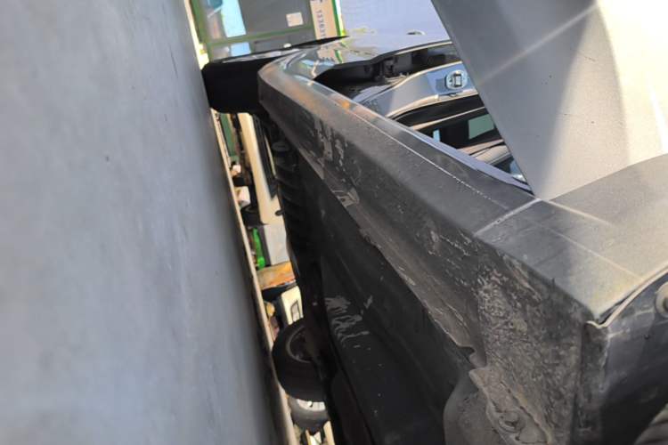 Used Chevrolet Monza 2023 1.5L Dual-Clutch Enjoyment Edition Right Side Sill