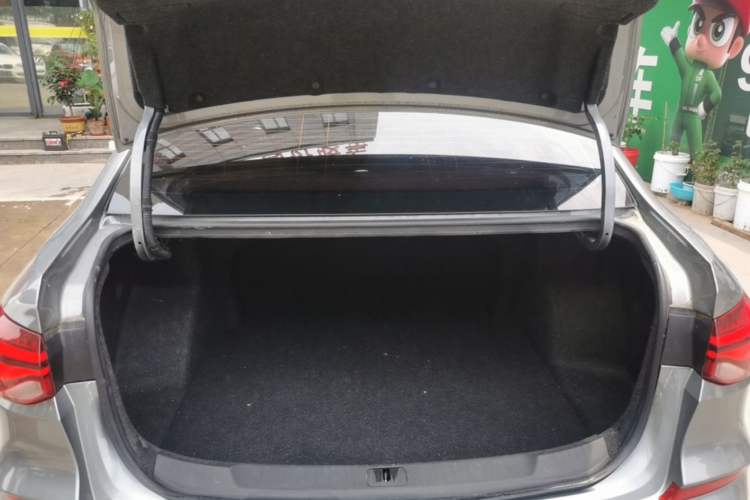 Used Chevrolet Monza 2023 1.5L Dual-Clutch Enjoyment Edition Trunk