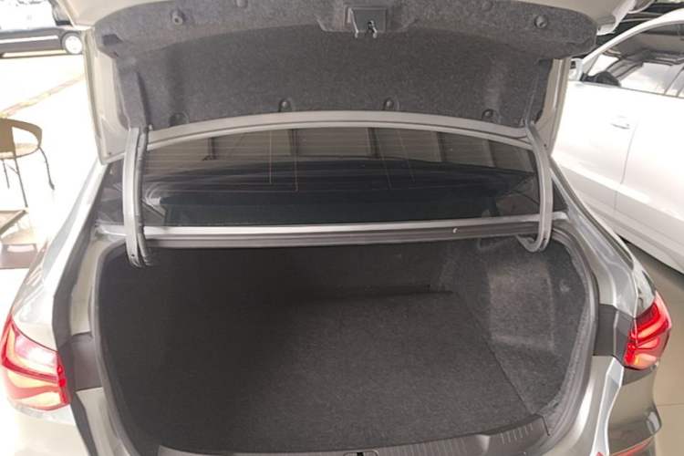 Used Chevrolet Monza 2023 1.5L Dual-Clutch Enjoyment Edition Trunk