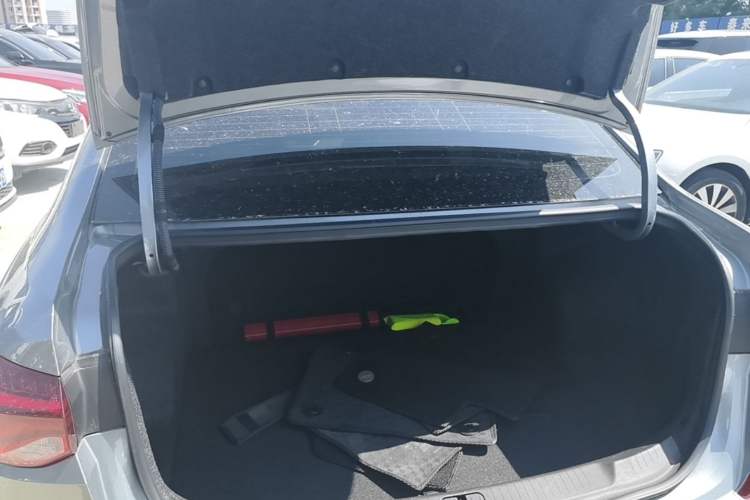 Used Chevrolet Monza 2023 1.5L Dual-Clutch Enjoyment Edition Trunk
