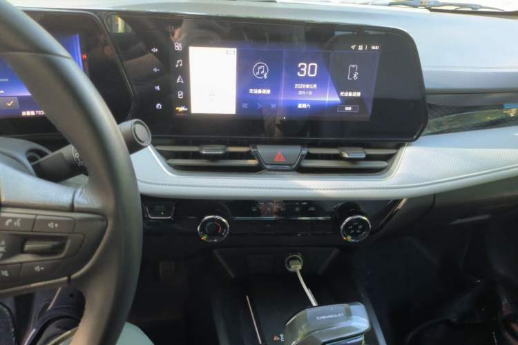 Used Chevrolet Monza 2023 1.5L Dual-Clutch Enjoyment Edition Audio And AC Panel