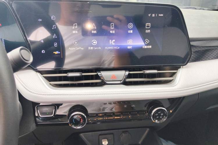 Used Chevrolet Monza 2023 1.5L Dual-Clutch Enjoyment Edition Audio And AC Panel