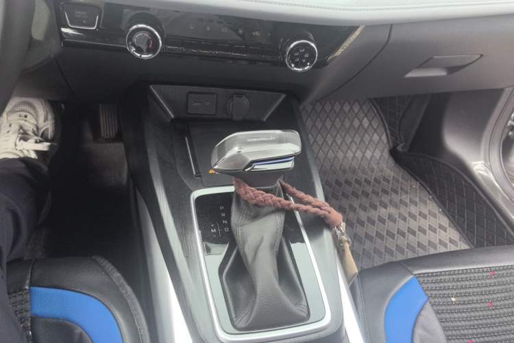 Used Chevrolet Monza 2023 1.5L Dual-Clutch Enjoyment Edition Audio And AC Panel
