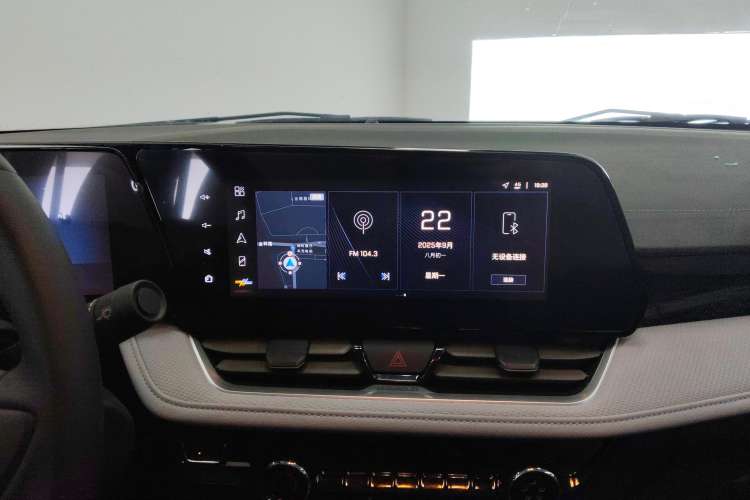 Used Chevrolet Monza 2023 1.5L Dual-Clutch Enjoyment Edition Audio And AC Panel