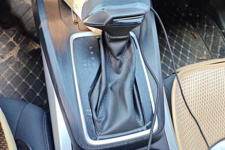 Used Chevrolet Monza 2023 1.5L Dual-Clutch Enjoyment Edition Gear Lever