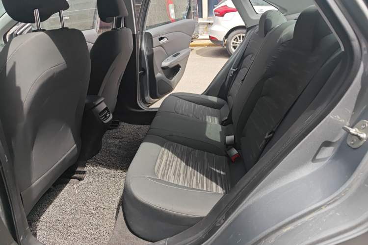 Used Chevrolet Monza 2023 1.5L Dual-Clutch Enjoyment Edition Left Rear Seat