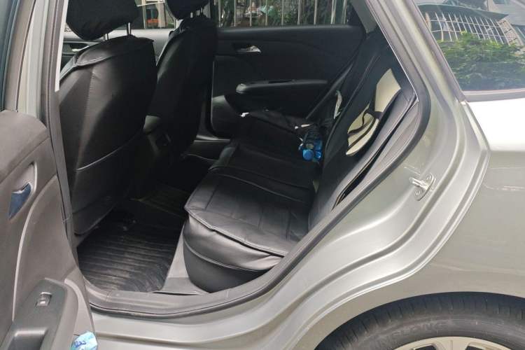 Used Chevrolet Monza 2023 1.5L Dual-Clutch Enjoyment Edition Left Rear Seat