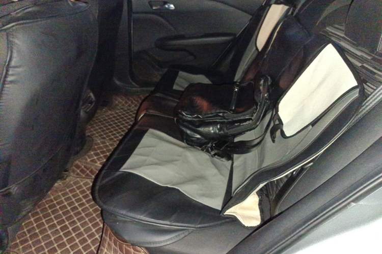 Used Chevrolet Monza 2023 1.5L Dual-Clutch Enjoyment Edition Left Rear Seat