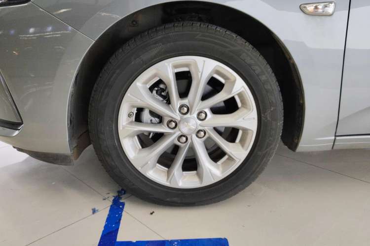 Used Chevrolet Monza 2023 1.5L Dual-Clutch Enjoyment Edition Right Front Wheel Hub