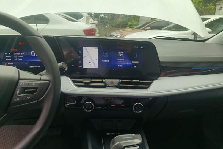 Used Chevrolet Monza 2023 1.5L Dual-Clutch Enjoyment Edition Audio And AC Panel
