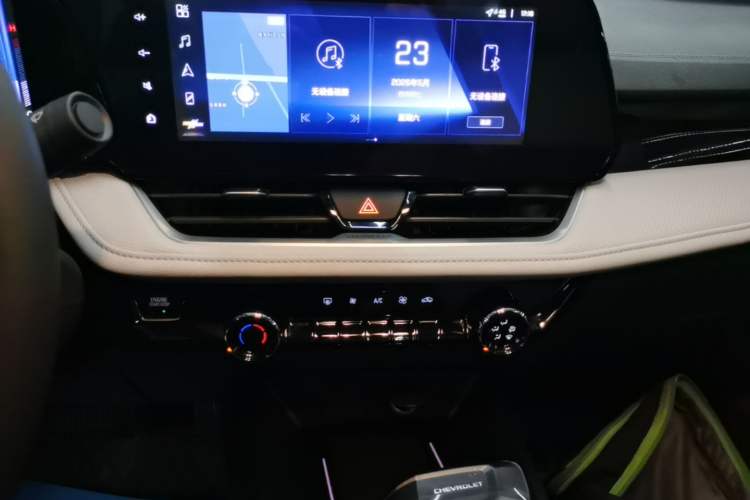 Used Chevrolet Monza 2023 1.5L Dual-Clutch Enjoyment Edition Audio And AC Panel
