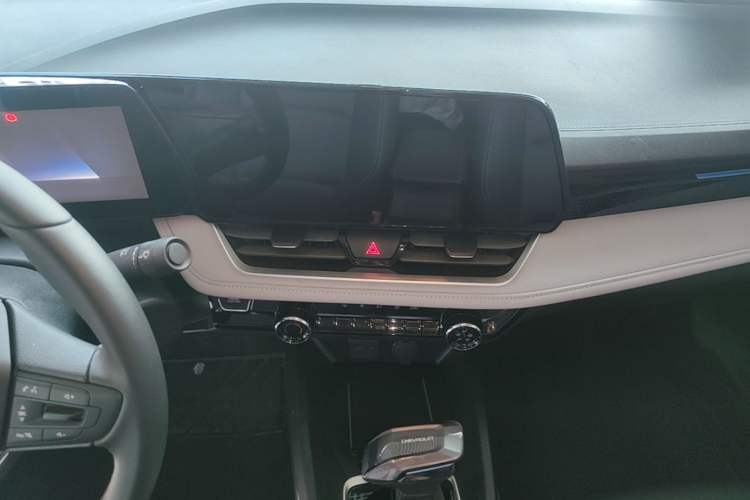 Used Chevrolet Monza 2023 1.5L Dual-Clutch Enjoyment Edition Audio And AC Panel