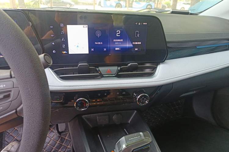 Used Chevrolet Monza 2023 1.5L Dual-Clutch Enjoyment Edition Audio And AC Panel