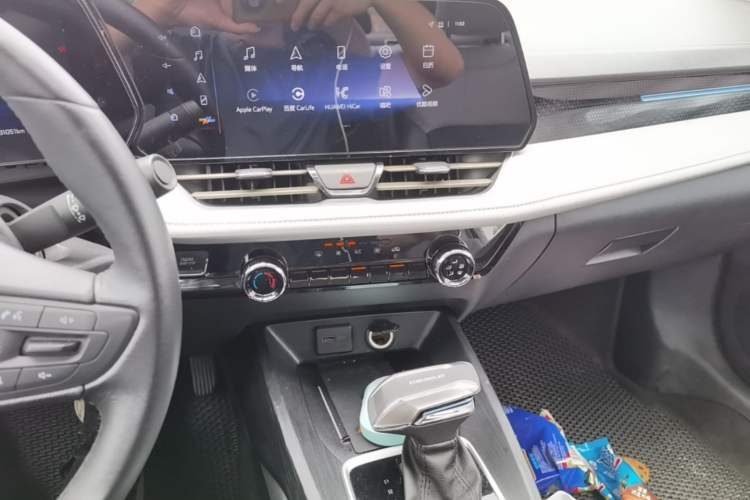 Used Chevrolet Monza 2023 1.5L Dual-Clutch Enjoyment Edition Audio And AC Panel