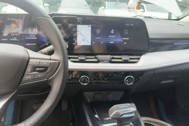 Used Chevrolet Monza 2023 1.5L Dual-Clutch Enjoyment Edition Audio And AC Panel
