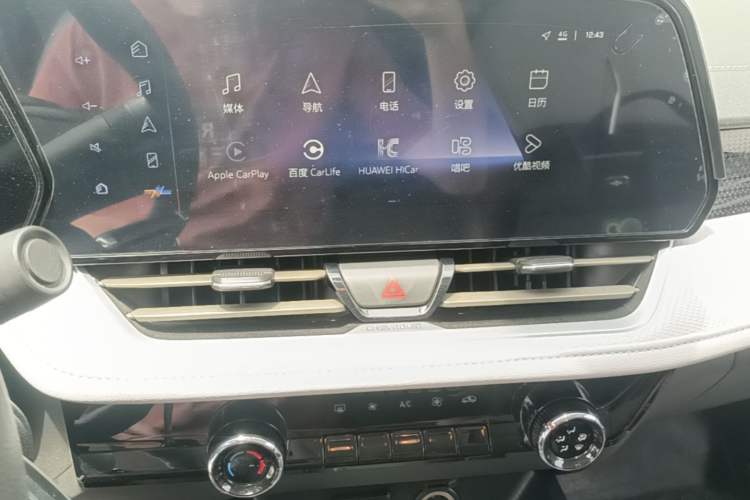 Used Chevrolet Monza 2023 1.5L Dual-Clutch WOW Enjoyment Edition Audio And AC Panel