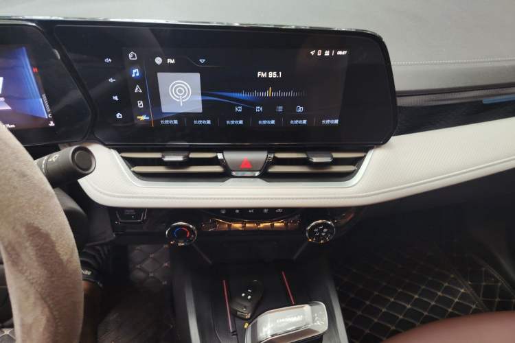Used Chevrolet Monza 2023 1.5L Dual-Clutch Enjoyment Edition Audio And AC Panel