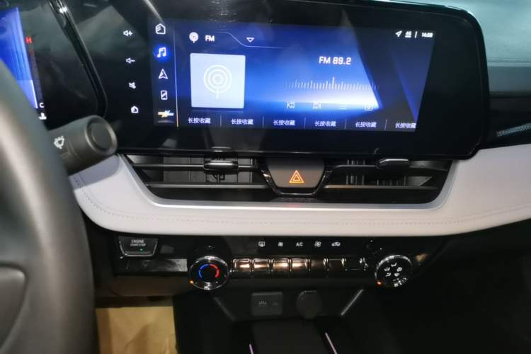 Used Chevrolet Monza 2023 1.5L Dual-Clutch Enjoyment Edition Audio And AC Panel