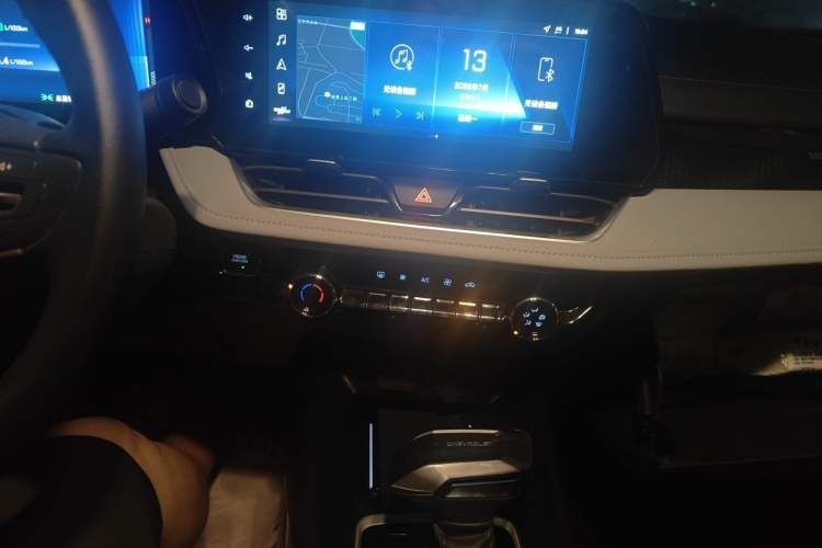 Used Chevrolet Monza 2023 1.5L Dual-Clutch Enjoyment Edition Audio And AC Panel