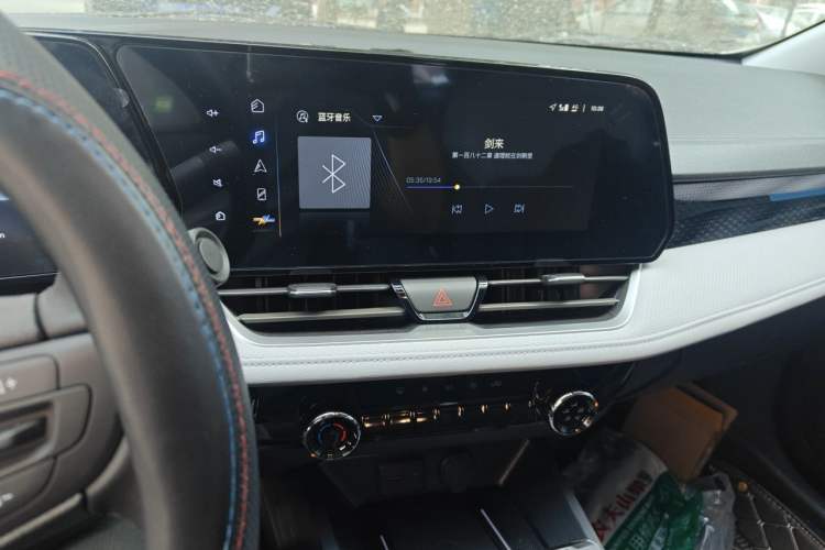 Used Chevrolet Monza 2023 1.5L Dual-Clutch Enjoyment Edition Audio And AC Panel