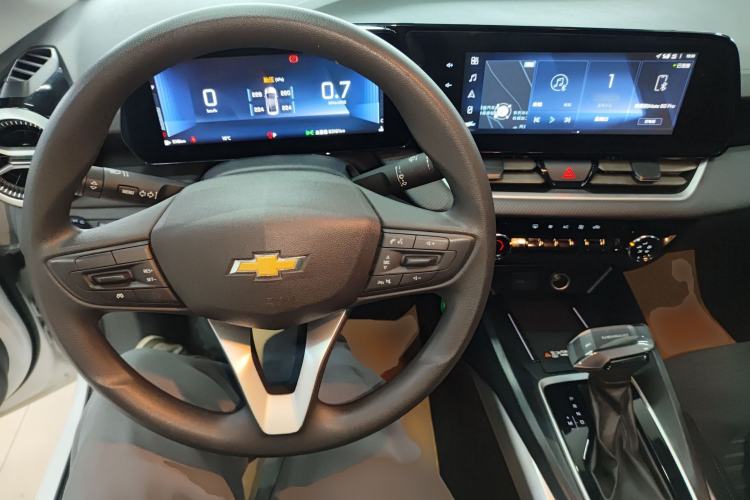 Used Chevrolet Monza 2023 1.5L Dual-Clutch Enjoyment Edition Center Console