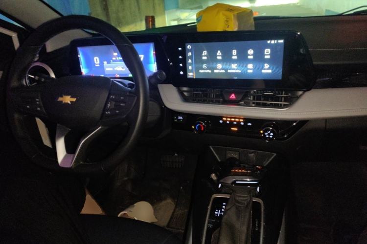 Used Chevrolet Monza 2023 1.5L Dual-Clutch Enjoyment Edition Center Console