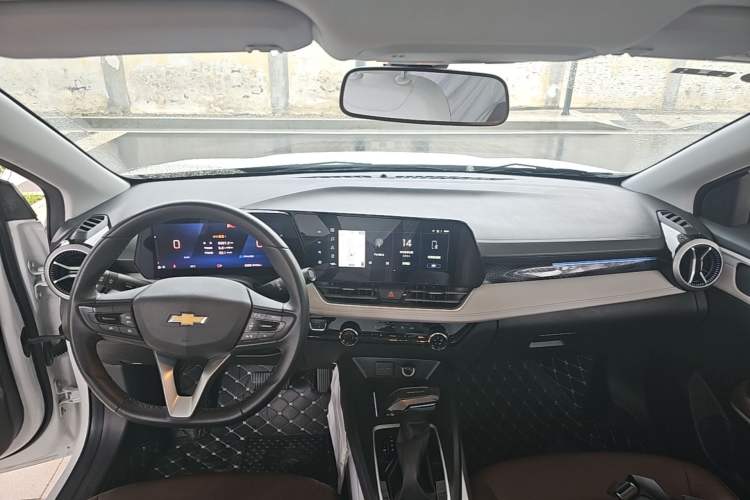 Used Chevrolet Monza 2023 1.5L Dual-Clutch Enjoyment Edition Center Console