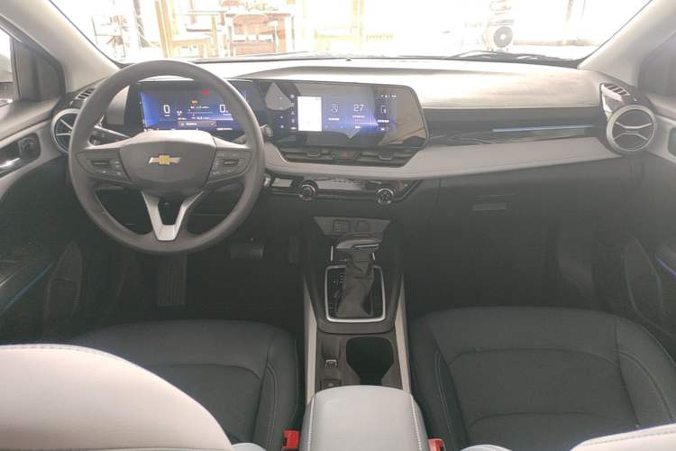 Used Chevrolet Monza 2023 1.5L Dual-Clutch WOW Enjoyment Edition Center Console