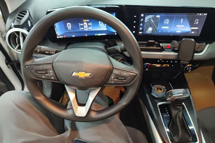 Used Chevrolet Monza 2023 1.5L Dual-Clutch Enjoyment Edition Center Console