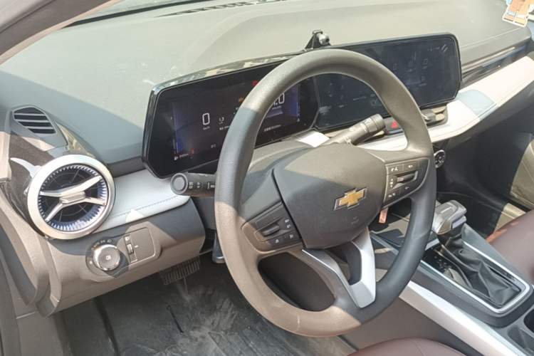 Used Chevrolet Monza 2023 1.5L Dual-Clutch WOW Enjoyment Edition Center Console