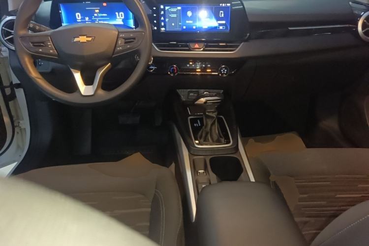 Used Chevrolet Monza 2023 1.5L Dual-Clutch Enjoyment Edition Center Console