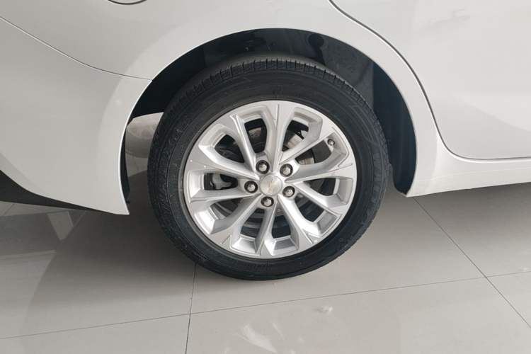 Used Chevrolet Monza 2023 1.5L Dual-Clutch WOW Enjoyment Edition Exterior 5