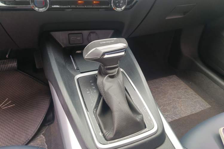 Used Chevrolet Monza 2023 1.5L Dual-Clutch Enjoyment Edition Gear Lever