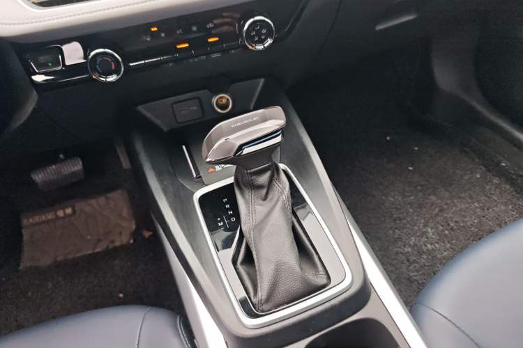 Used Chevrolet Monza 2023 1.5L Dual-Clutch Enjoyment Edition Gear Lever