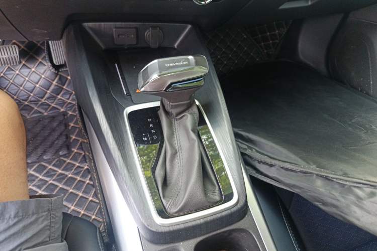Used Chevrolet Monza 2023 1.5L Dual-Clutch Enjoyment Edition Gear Lever