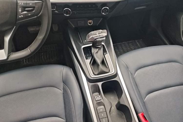 Used Chevrolet Monza 2023 1.5L Dual-Clutch Enjoyment Edition Gear Lever