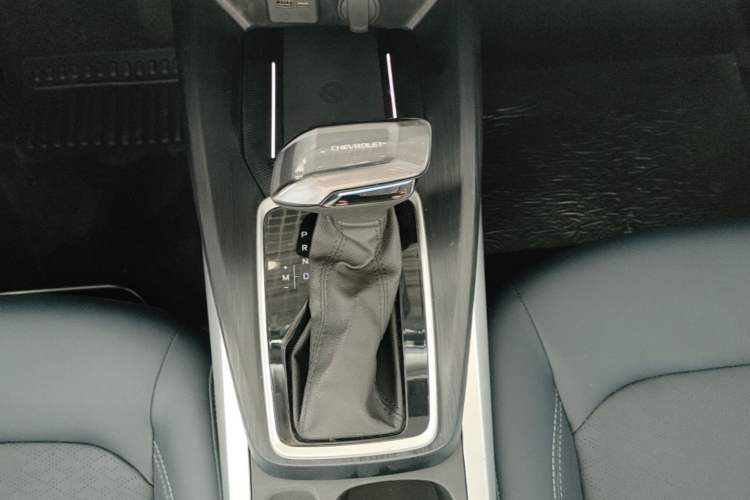 Used Chevrolet Monza 2023 1.5L Dual-Clutch WOW Enjoyment Edition Gear Lever