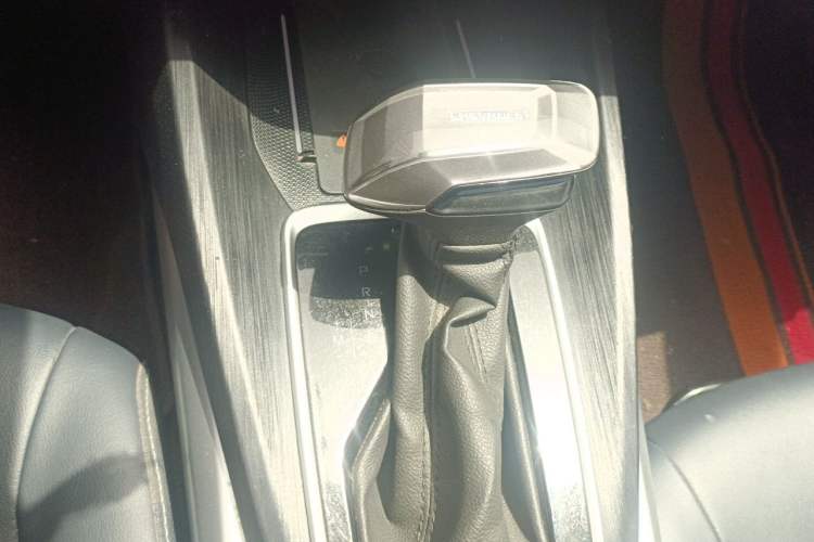 Used Chevrolet Monza 2023 1.5L Dual-Clutch Enjoyment Edition Gear Lever