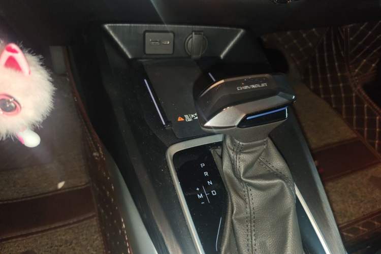 Used Chevrolet Monza 2023 1.5L Dual-Clutch WOW Enjoyment Edition Gear Lever