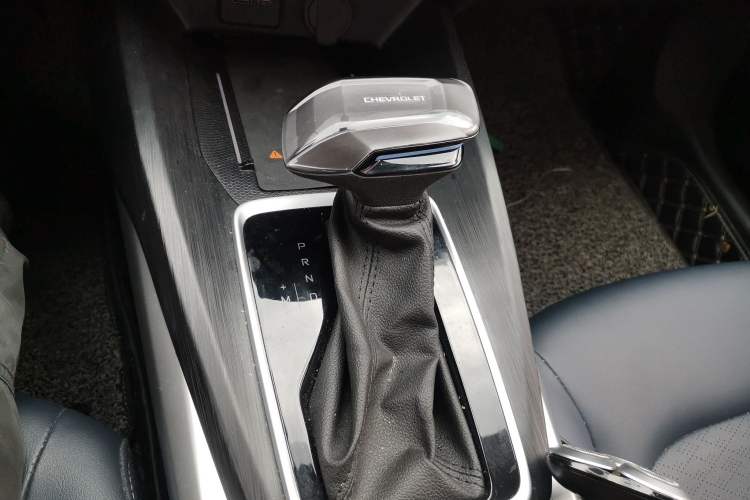 Used Chevrolet Monza 2023 1.5L Dual-Clutch WOW Enjoyment Edition Gear Lever