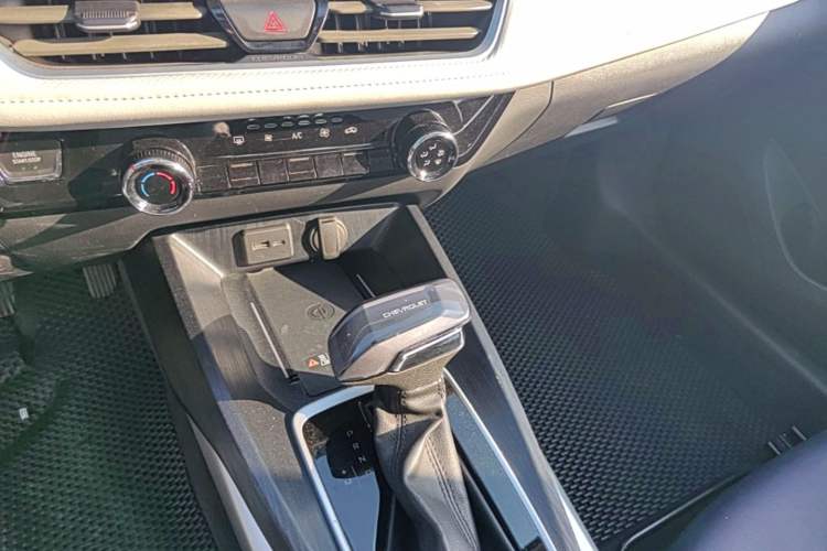 Used Chevrolet Monza 2023 1.5L Dual-Clutch Enjoyment Edition Gear Lever
