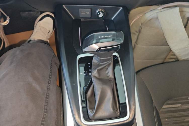 Used Chevrolet Monza 2023 1.5L Dual-Clutch Enjoyment Edition Gear Lever