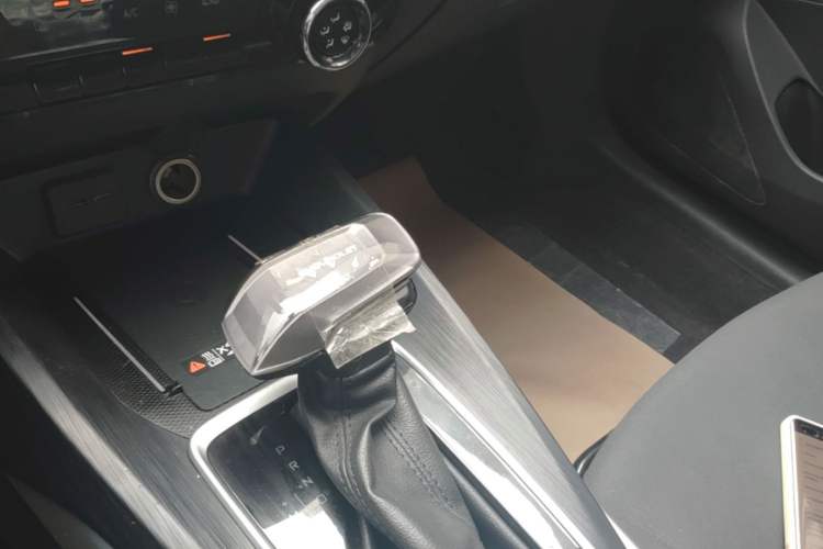 Used Chevrolet Monza 2023 1.5L Dual-Clutch Enjoyment Edition Gear Lever