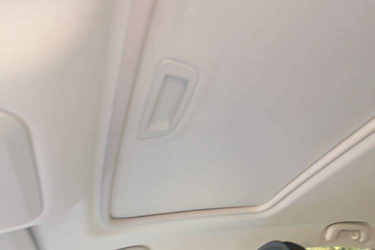Used Chevrolet Monza 2023 1.5L Dual-Clutch Enjoyment Edition Headliner