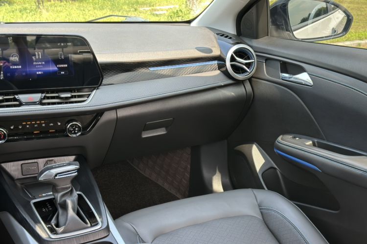 Used Chevrolet Monza 2023 1.3T Mild Hybrid Automatic Luxury Edition Interior 5