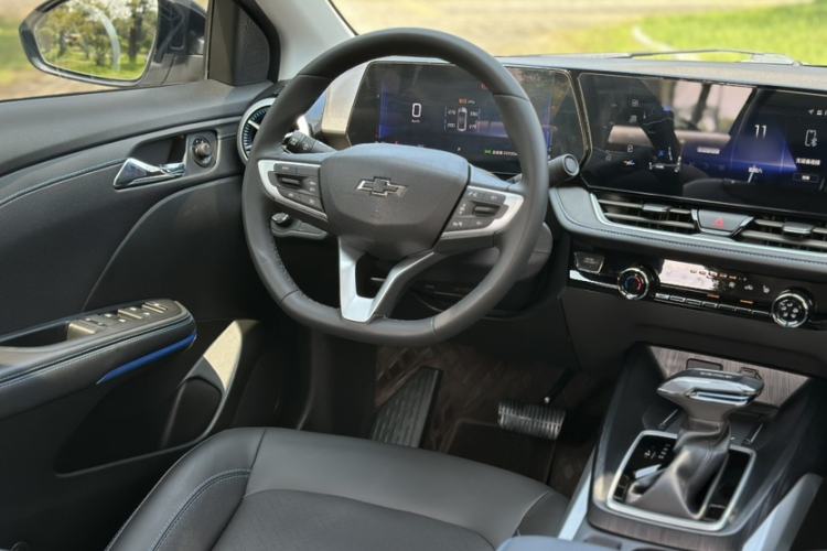 Used Chevrolet Monza 2023 1.3T Mild Hybrid Automatic Luxury Edition Interior 8