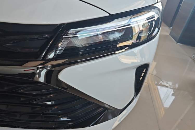 Used Chevrolet Monza 2023 1.5L Dual-Clutch Enjoyment Edition Left Front Headlight