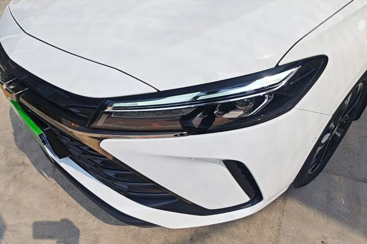 Used Chevrolet Monza 2023 1.3T Mild Hybrid Automatic Luxury Edition Left Front Headlight