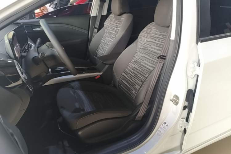Used Chevrolet Monza 2023 1.5L Dual-Clutch Enjoyment Edition Left Front Seat