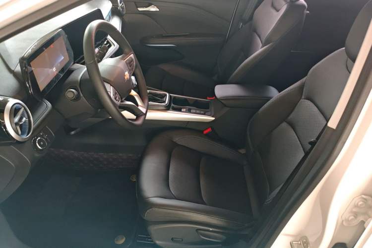 Used Chevrolet Monza 2023 1.3T Mild Hybrid Automatic Luxury Edition Left Front Seat
